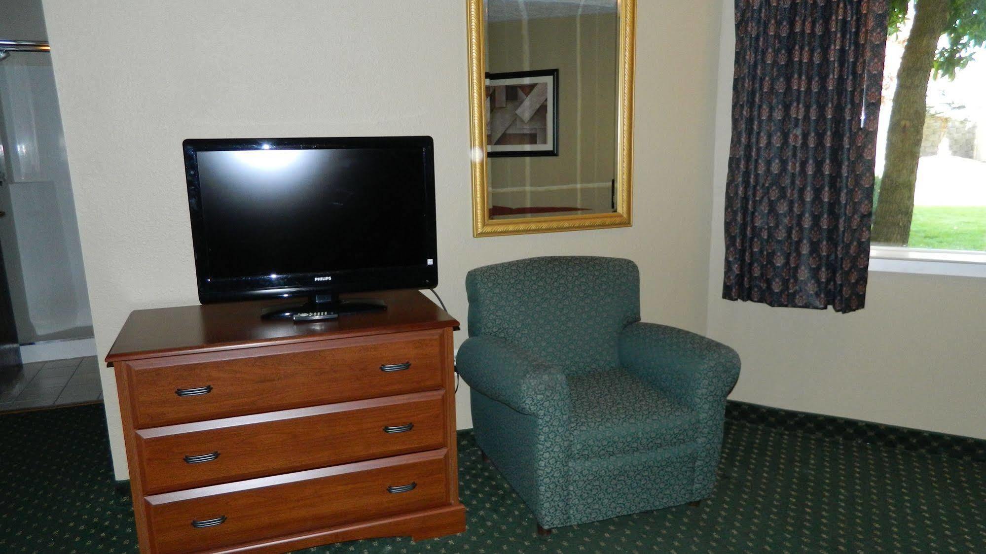 Oyo Hotel Spokane North エクステリア 写真