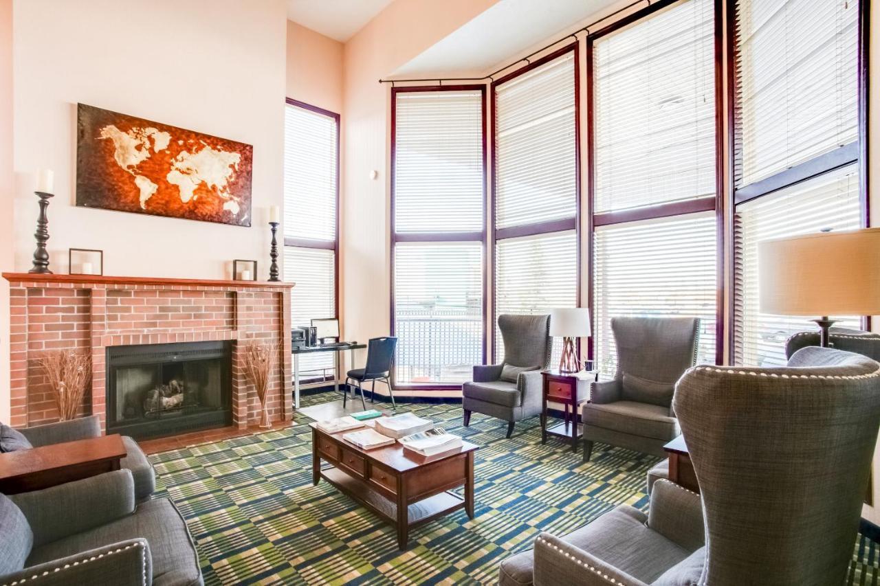 Oyo Hotel Spokane North エクステリア 写真