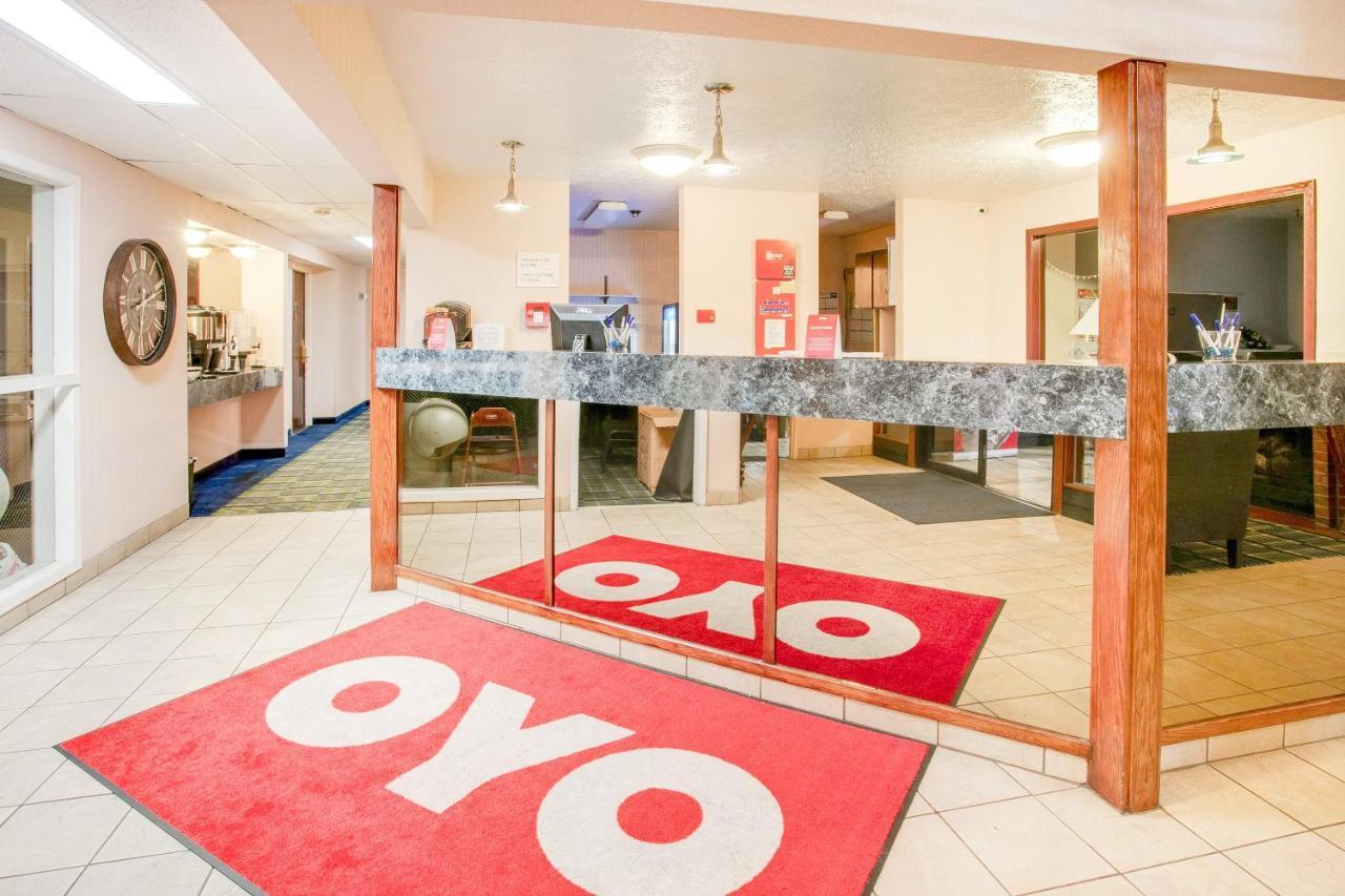 Oyo Hotel Spokane North エクステリア 写真
